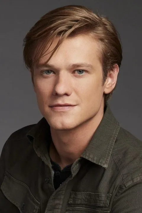 Lucas Till – fotografia