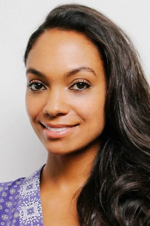 Lyndie Greenwood – fotografia