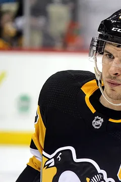 Sidney Crosby — Michael Miller, CC BY-SA 4.0, Wikimedia Commons Sidney Crosby