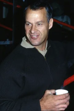 Gordie Howe — Arnie Lee, CC BY 3.0, Wikimedia Commons Gordie Howe